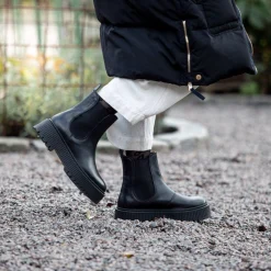 Alina Chelsea boots — Black