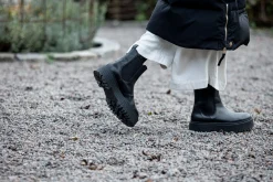 Alina Chelsea boots — Black