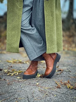 Alina Laced boots — Cognac
