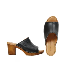 Amelia Clogs — Black