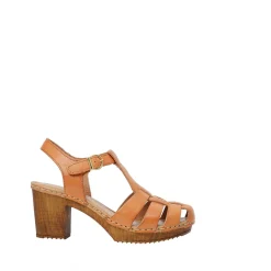 Amelia Clogs — Caramel