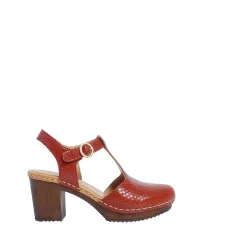 Amelia Clogs — Cognac