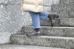 Berit Chelsea boots — Brown