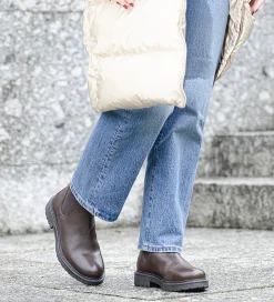 Berit Chelsea boots — Brown