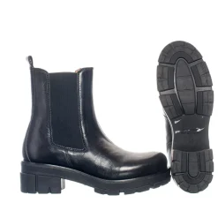 Cecilia Chelsea boots — Black
