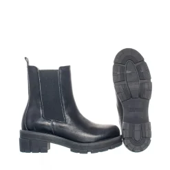 Cecilia Chelsea boots — Black