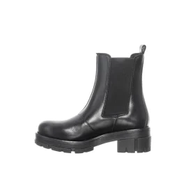 Cecilia Chelsea boots — Black