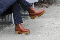 Cecilia Chelsea boots — Nutbrown