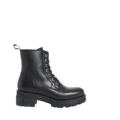 Cecilia Laced boots — Black
