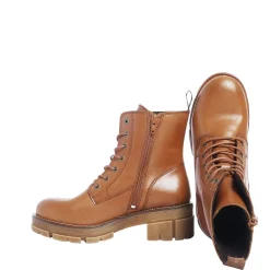 Cecilia Laced boots — Cognac