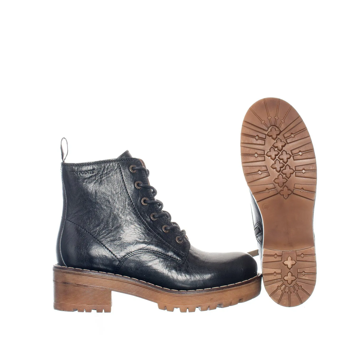 Clarisse Laced boots — Black