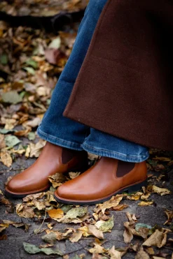 Daisy Chelsea boots — Cognac