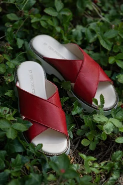 Ellen Slip-in — Red