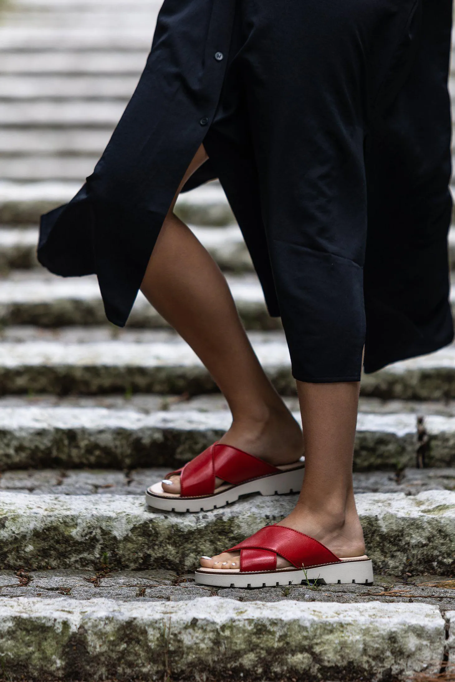 Ellen Slip-in — Red