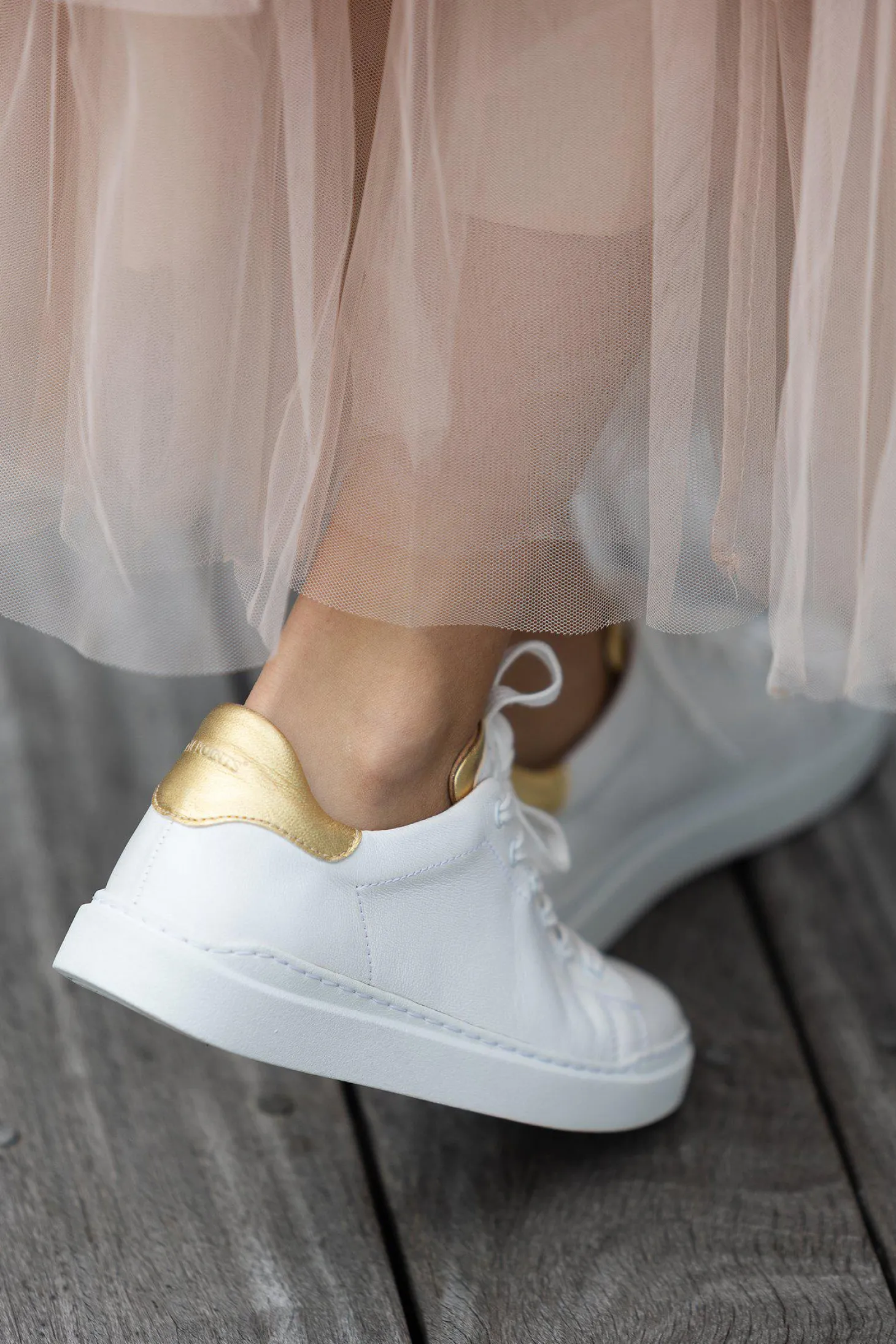 Isolde Sneakers — White/gold
