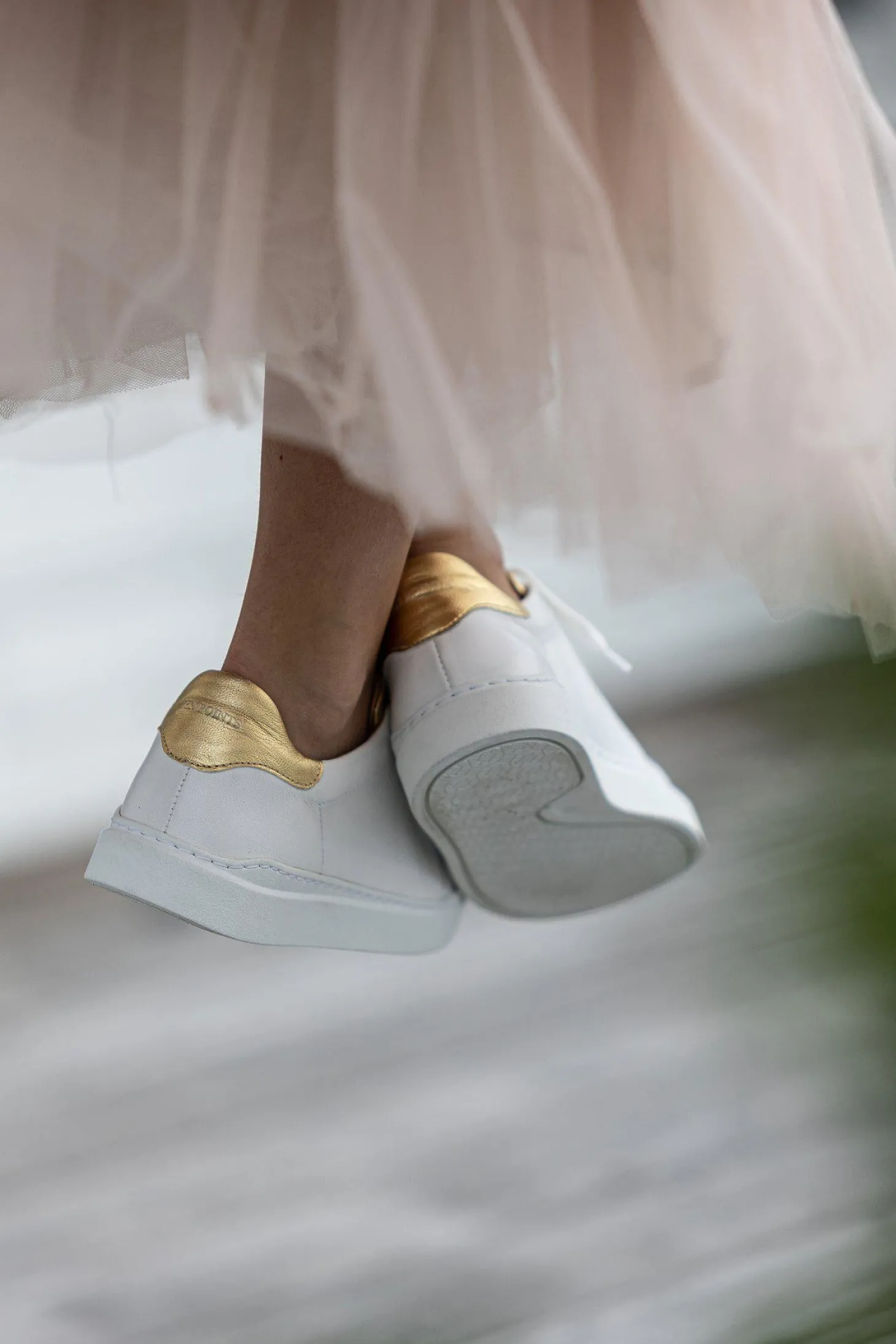 Isolde Sneakers — White/gold