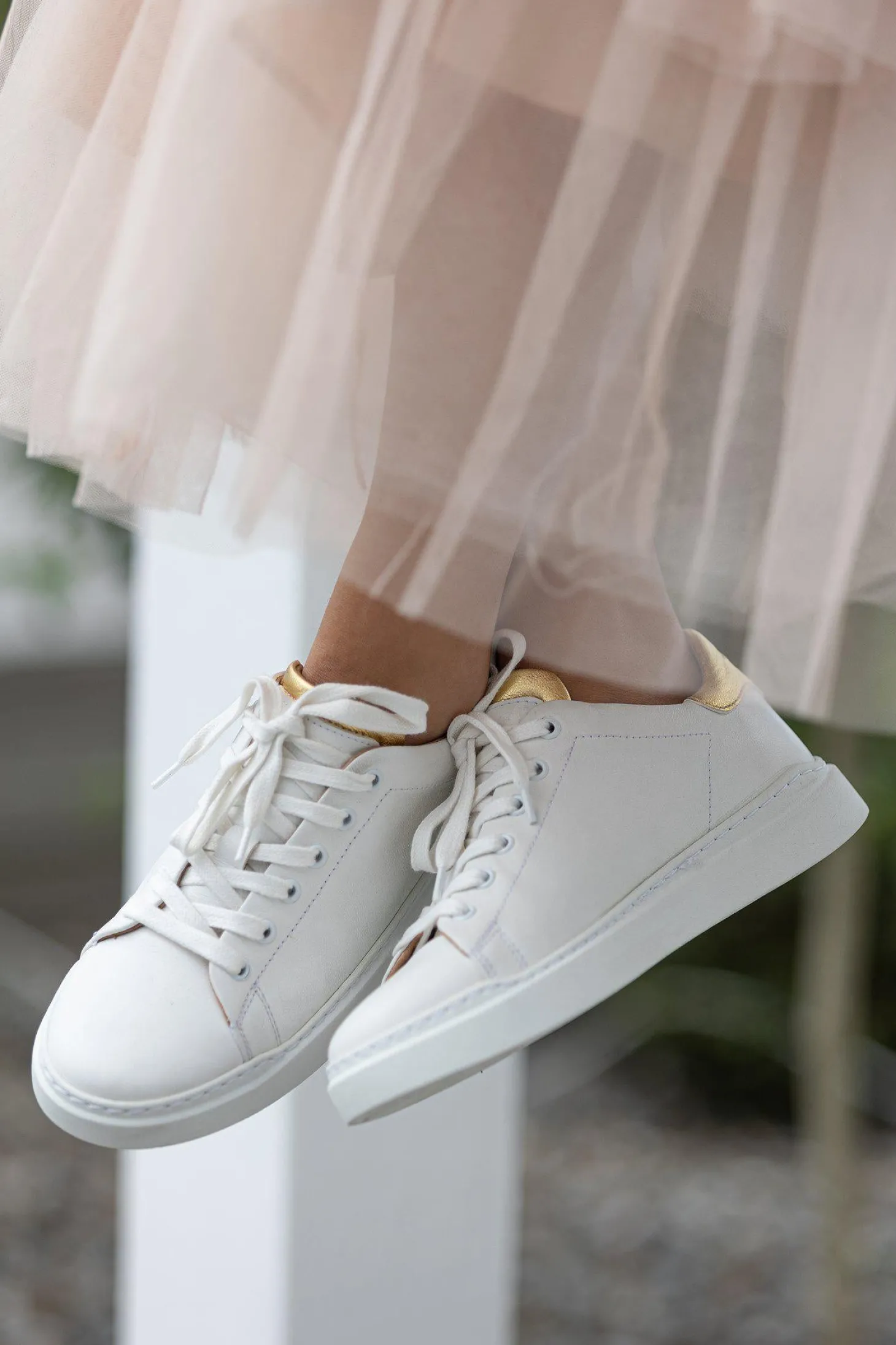 Isolde Sneakers — White/gold