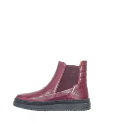 Larina Chelsea boots — Red