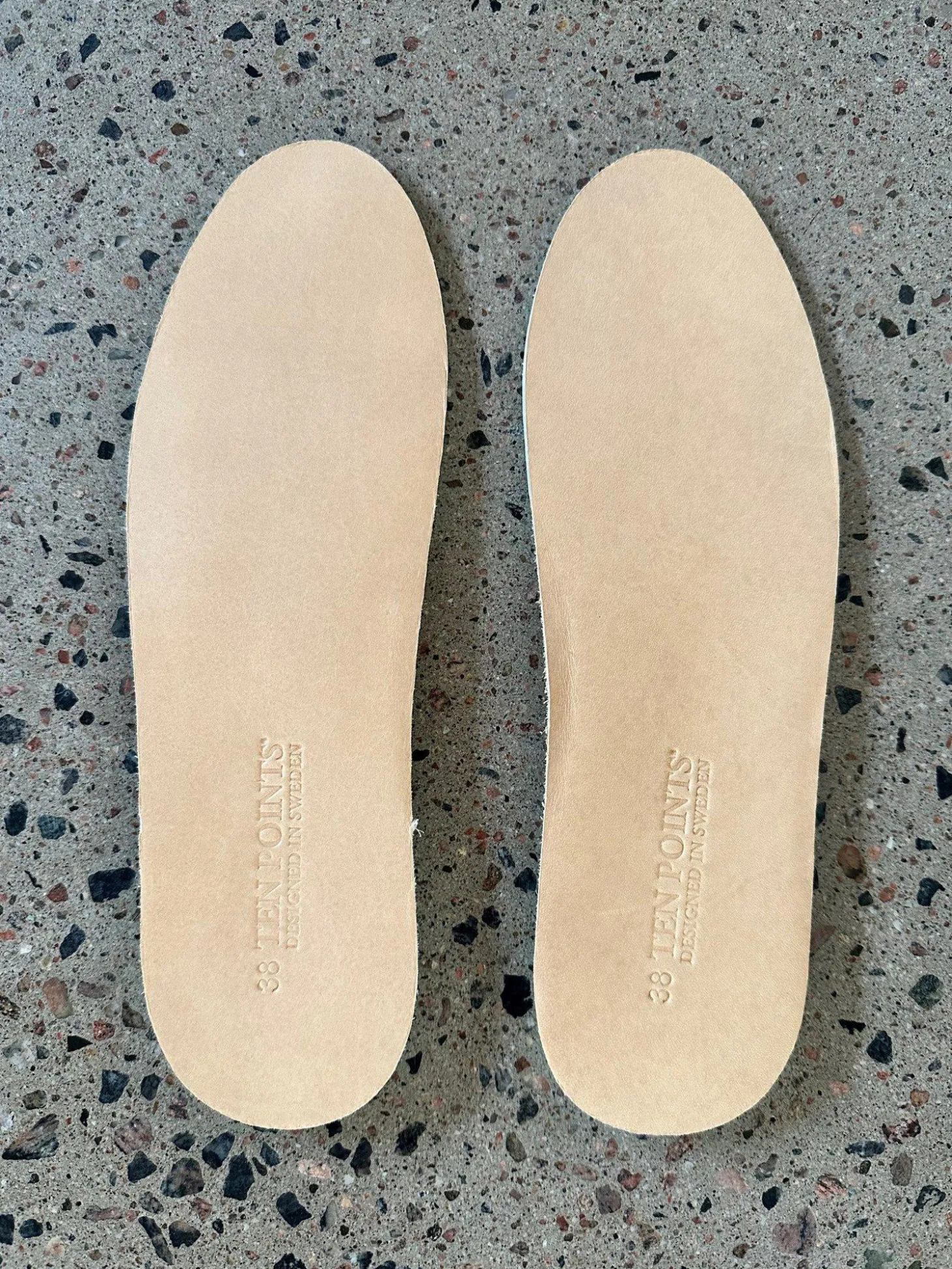Leather insole with latex Accessories — N/A