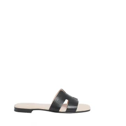 Madeleine Slip-in — Black
