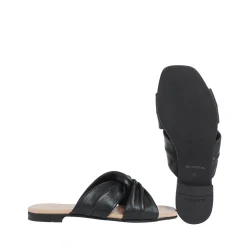 Madeleine Slip-in — Black
