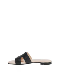 Madeleine Slip-in — Black