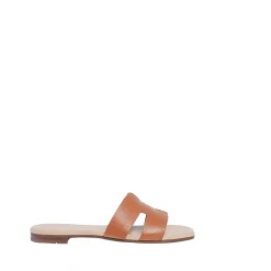Madeleine Slip-in — Cognac