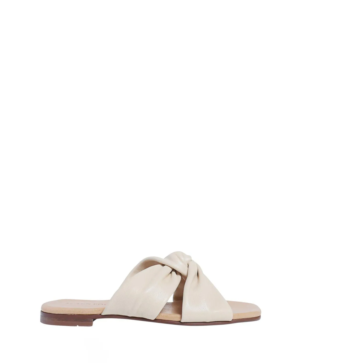 Madeleine Slip-in — Sand