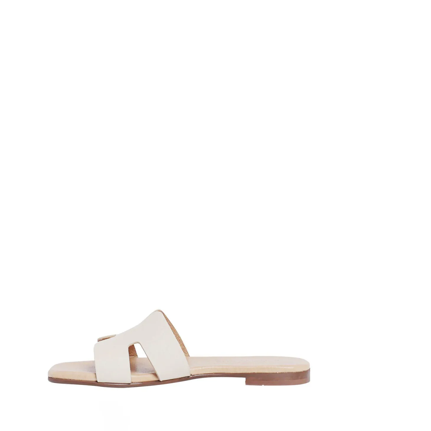 Madeleine Slip-in — Sand