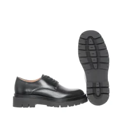 Margaret Laced shoes — Black
