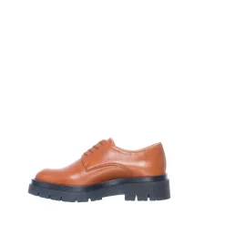 Margaret Laced shoes — Cognac