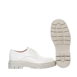 Margaret Laced shoes — Vanilla