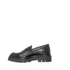 Margaret Loafers — Black