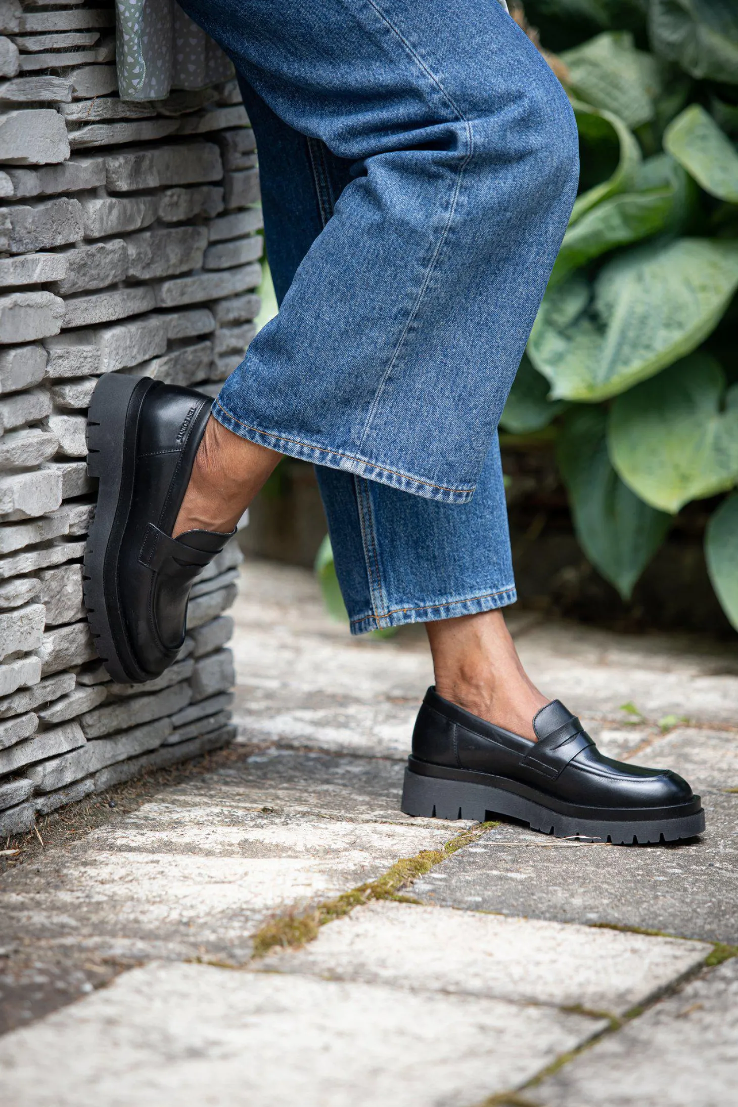 Margaret Loafers — Black