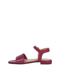 Marianne Sandals — Ruby red