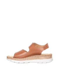 Maya Sandals — Cognac