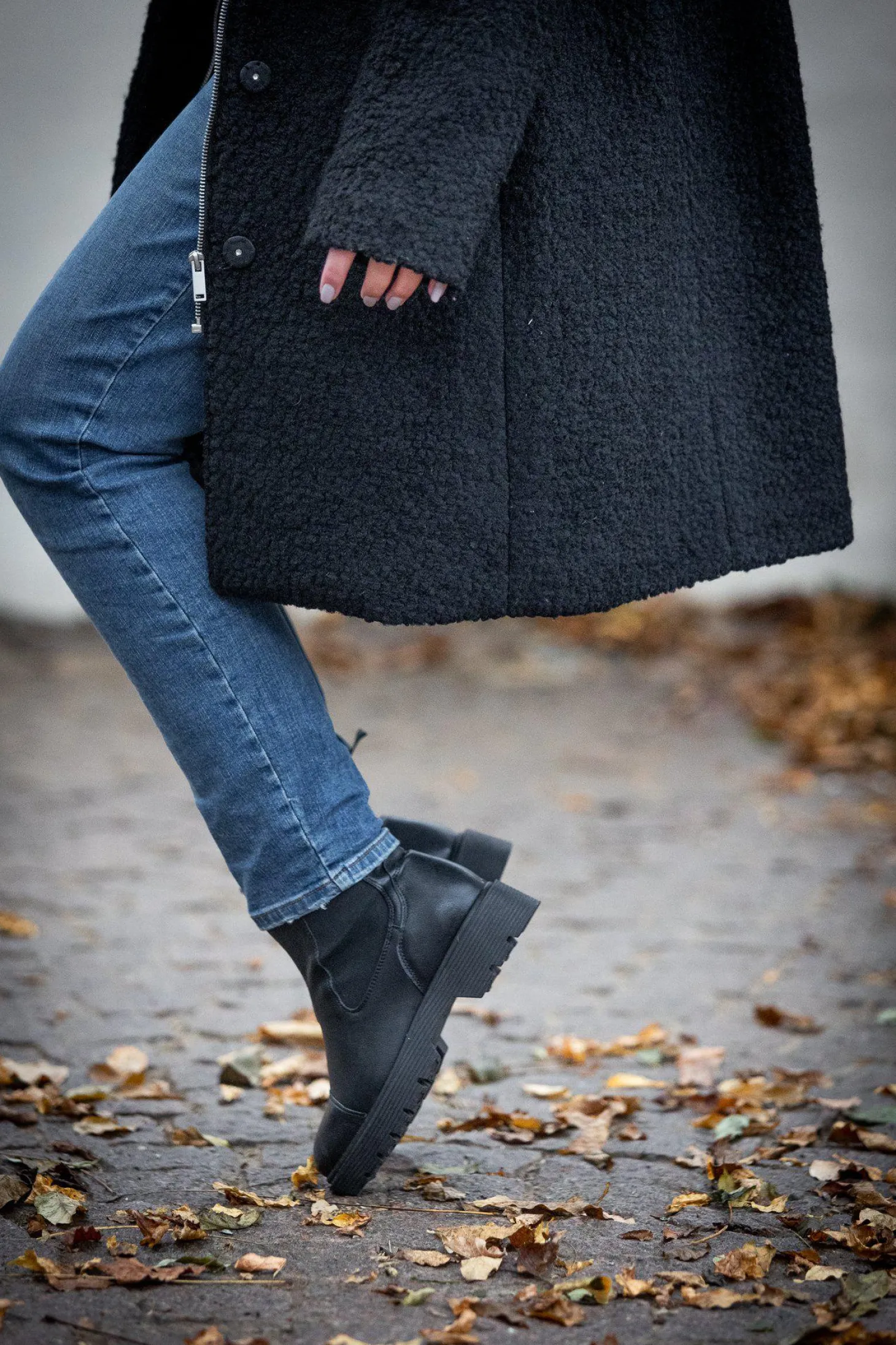 Mimmi Chelsea boots — Black