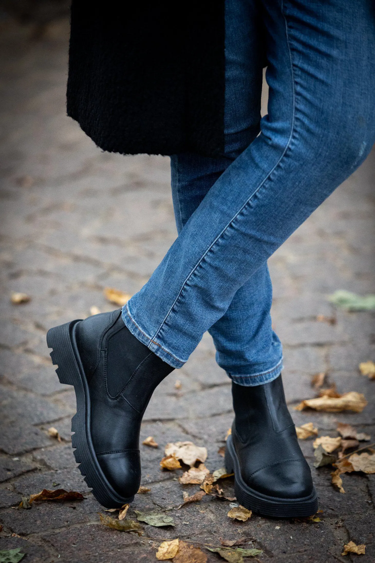 Mimmi Chelsea boots — Black