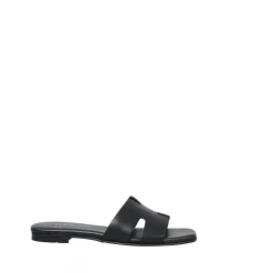 New Madeleine Slip-in — Black