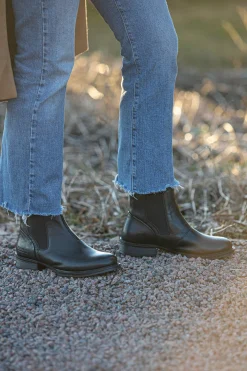 Pandora Chelsea boots — Black
