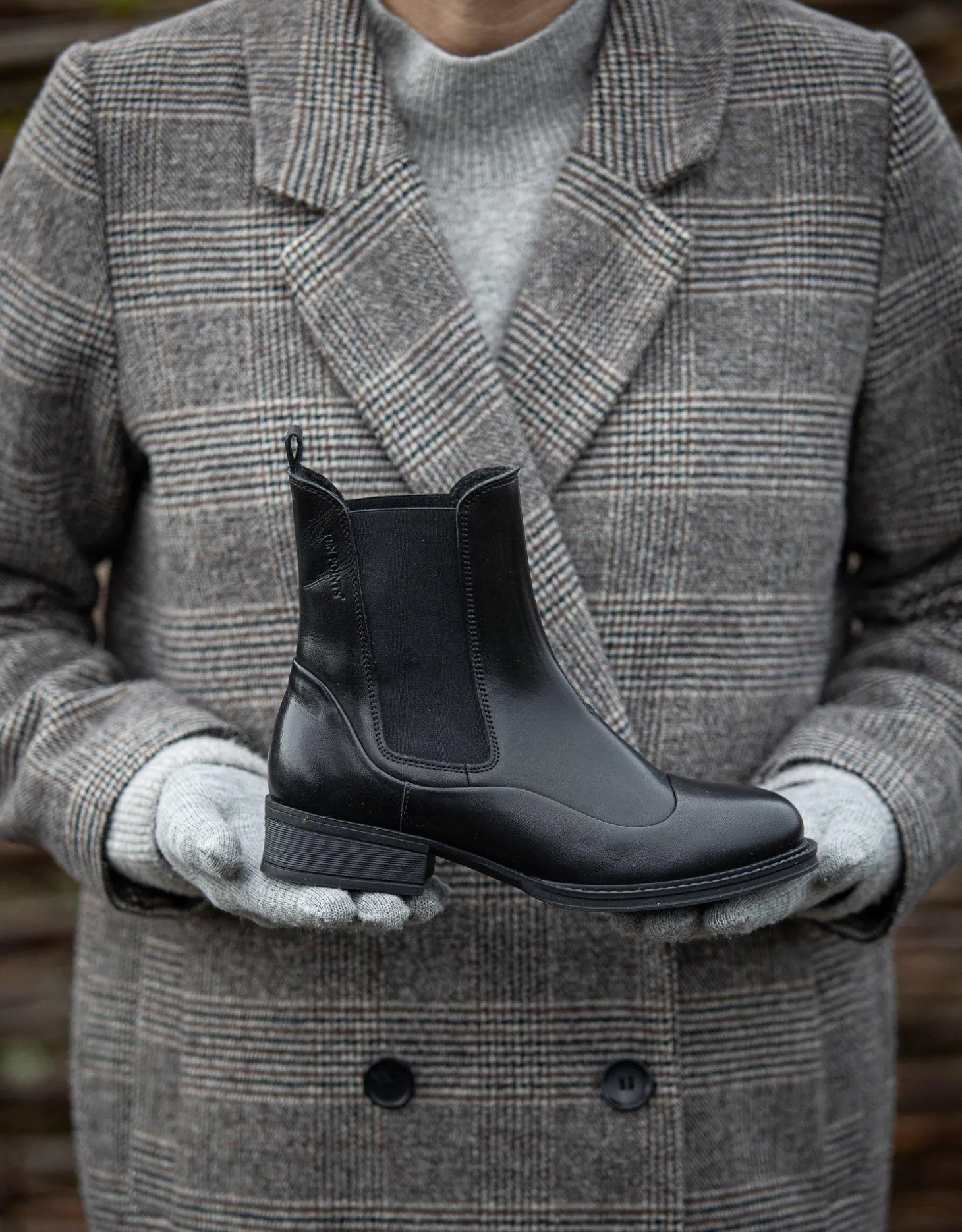 Pandora Chelsea boots — Black