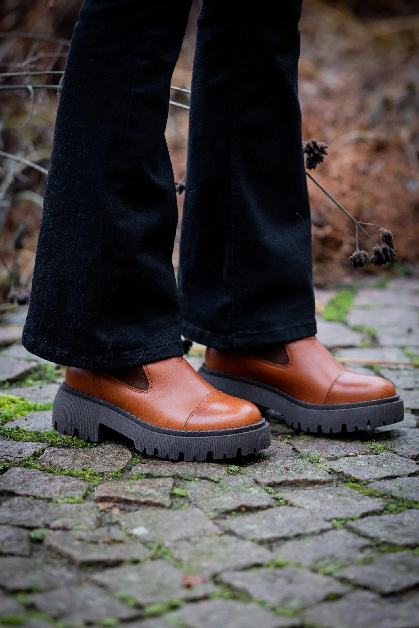 Pandora Chunky Chelsea boots — Cognac