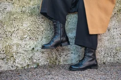 Pandora Laced boots — Black
