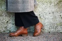 Pandora Laced boots — Cognac