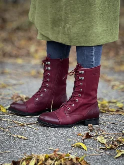 Pandora Laced boots — Dark red