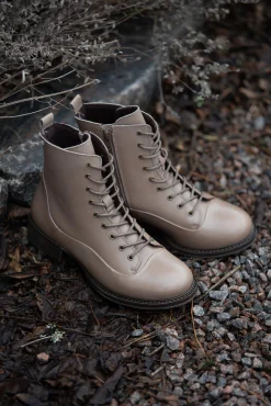 Pandora Laced boots — Taupe