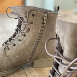 Pandora Laced boots — Taupe