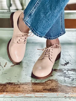 Pandora Laced shoes — Beige