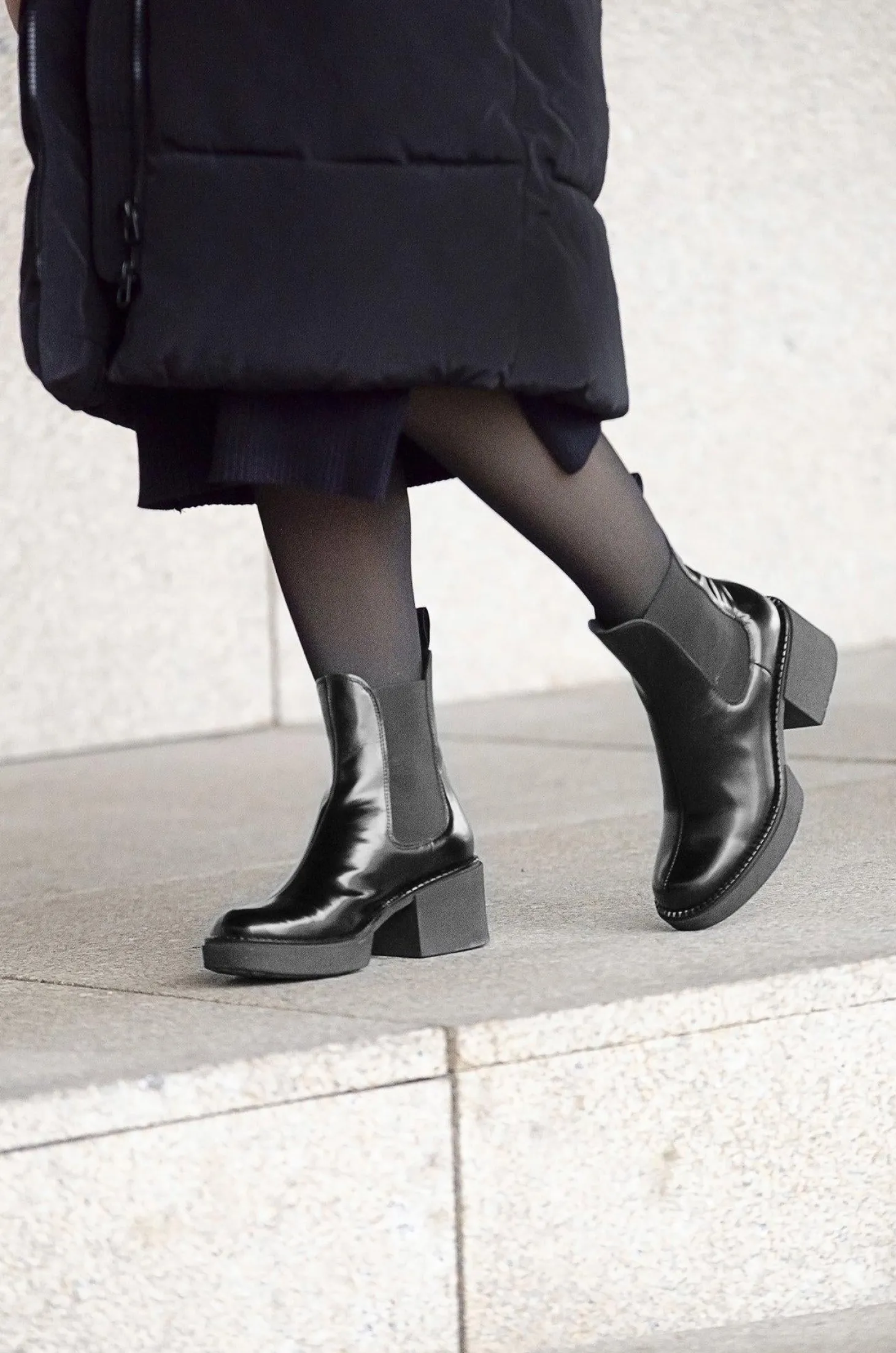 Selma Chelsea boots — Black