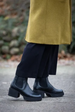 Selma Chelsea boots — Black